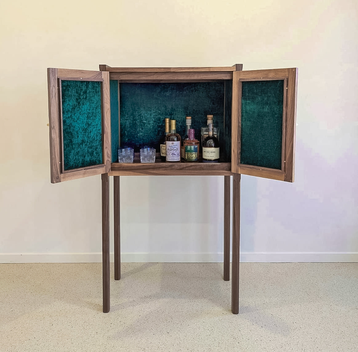 Maharajah Whisky Cabinet