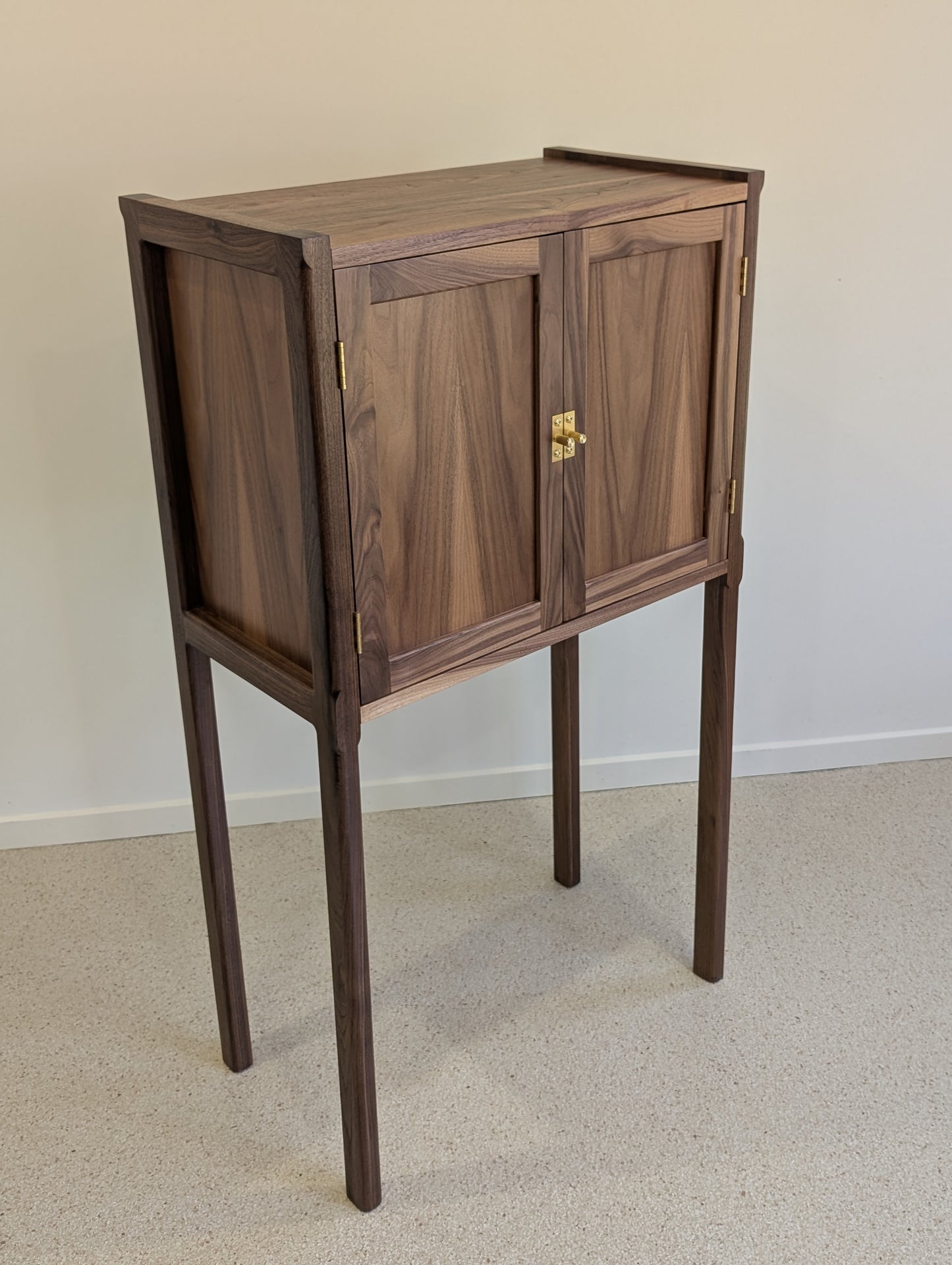 Maharajah Whisky Cabinet