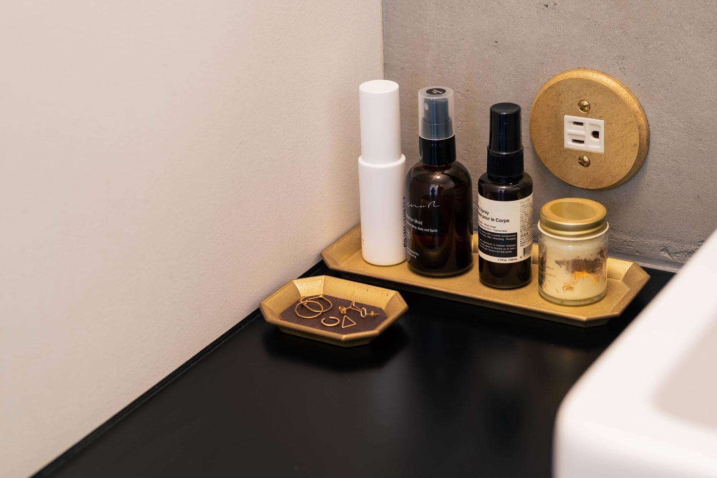 FUTAGAMI Stationery Tray: Small